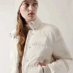 Athleta Cropped Shine Button Down High Collar Cream Puffer Jacket Size S
